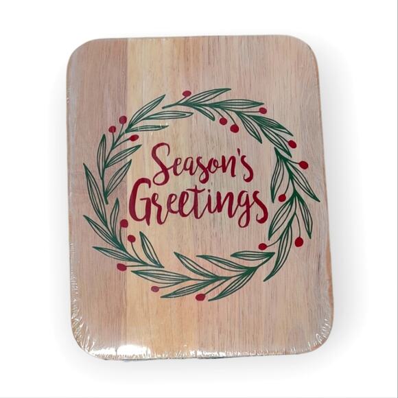 Farberware Other - Christmas Wooden Cutting Board Holly Berries Wreath Seasons Greetings